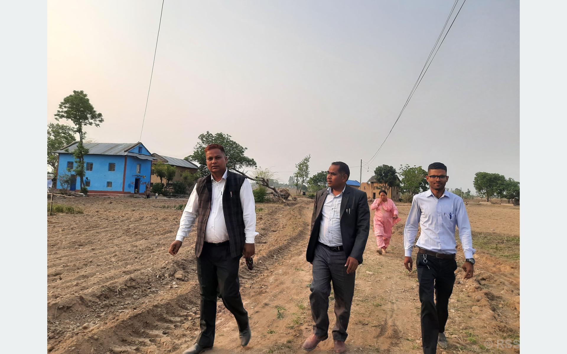 सडकको नयाँ ट्र्याक