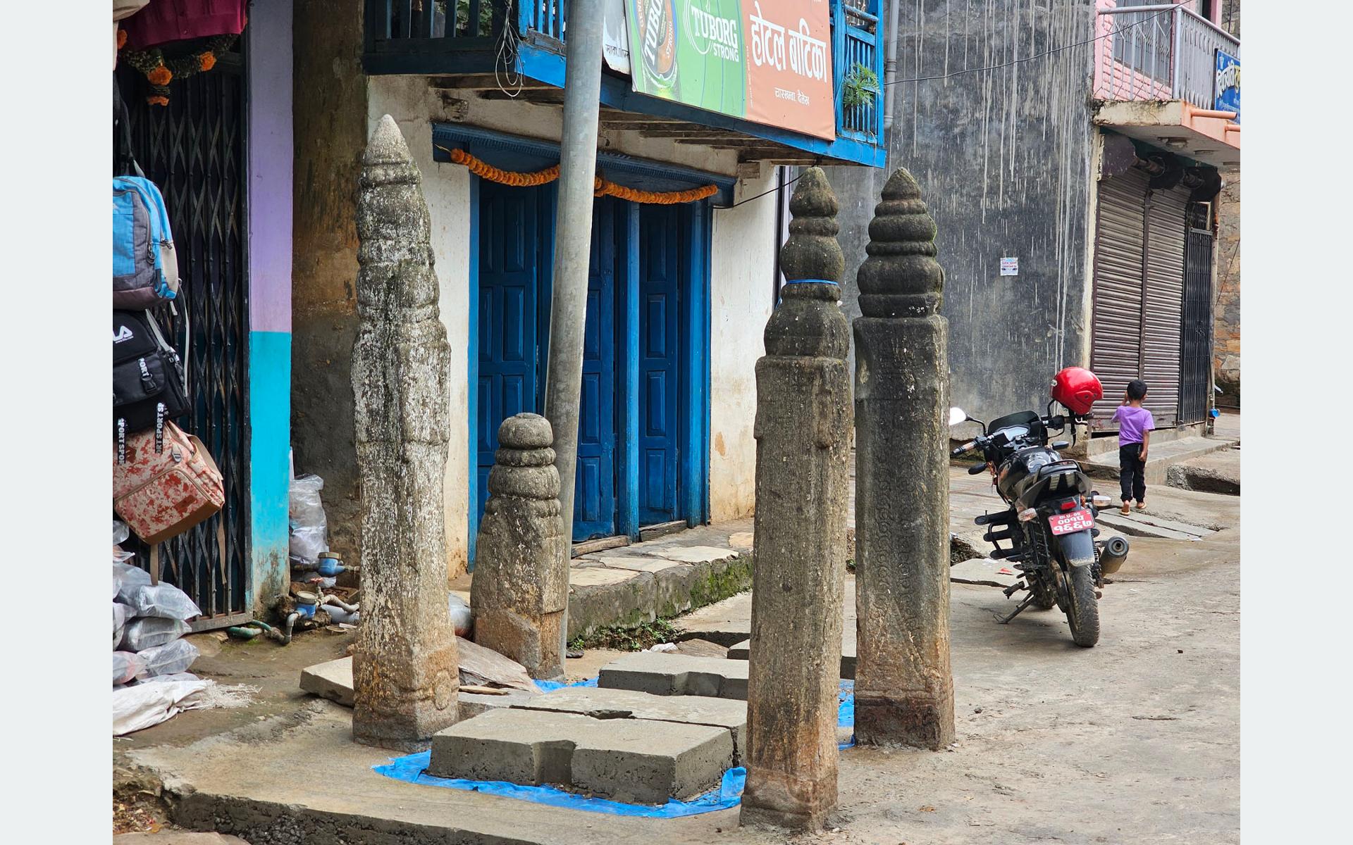 प्रचीन चार खम्बा