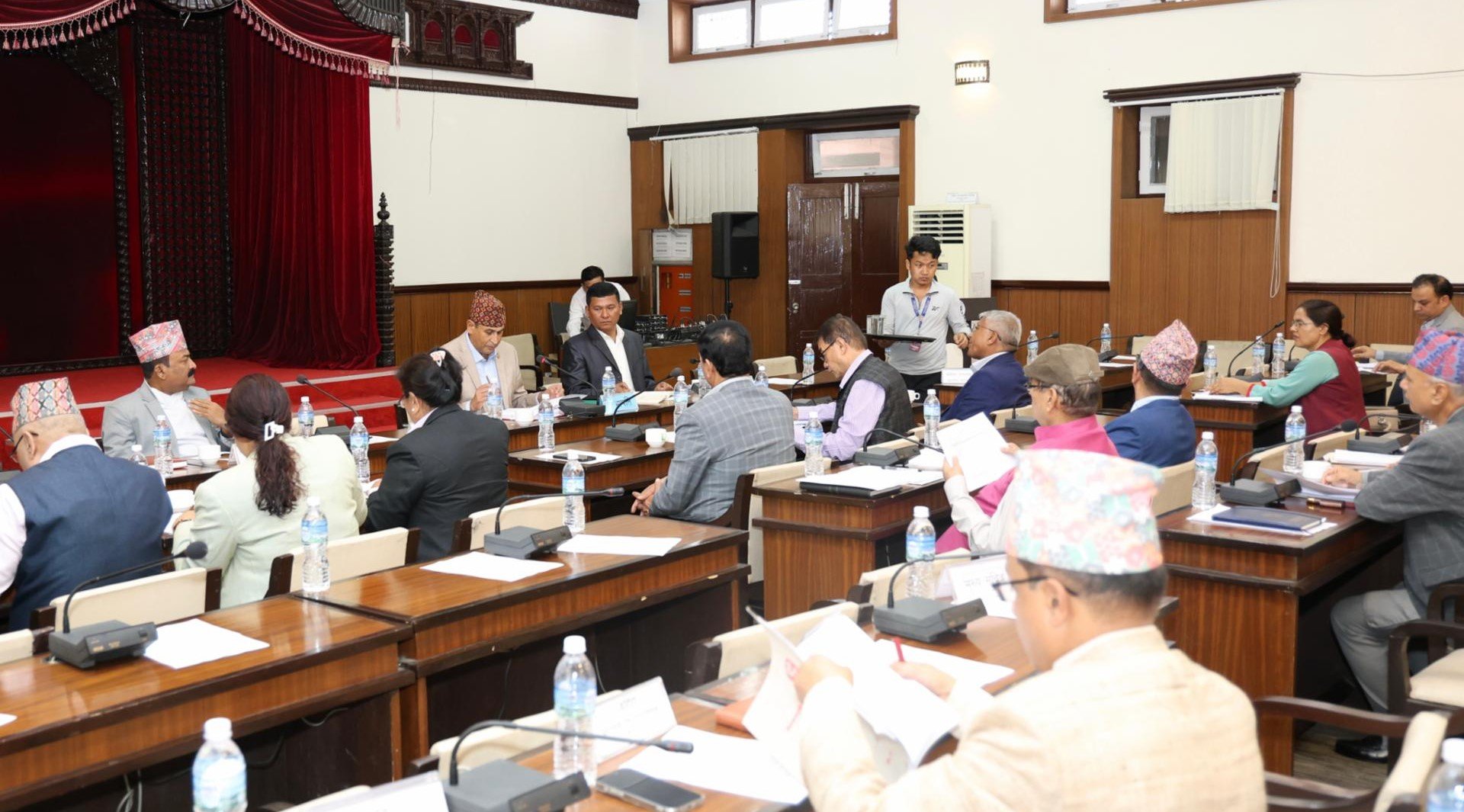 राज्य व्यवस्था तथा सुशासन समितिको बैठक : सभापति खतिवडा र सचिवको राजीनामा माग