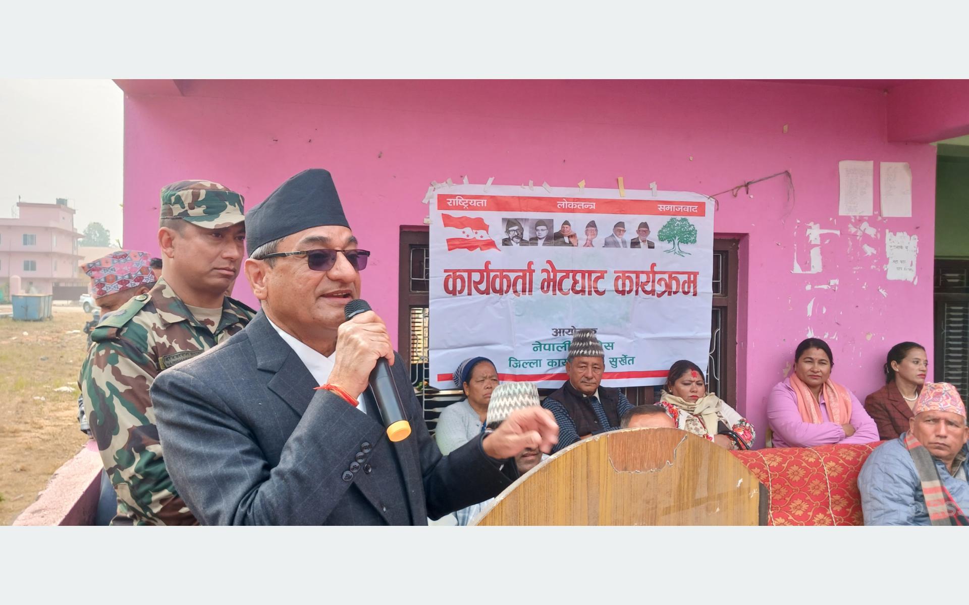 देशमा स्थायित्व र विकासको गति अगाडि बढाउन सरकार दृढ छः गृहमन्त्री लेखक