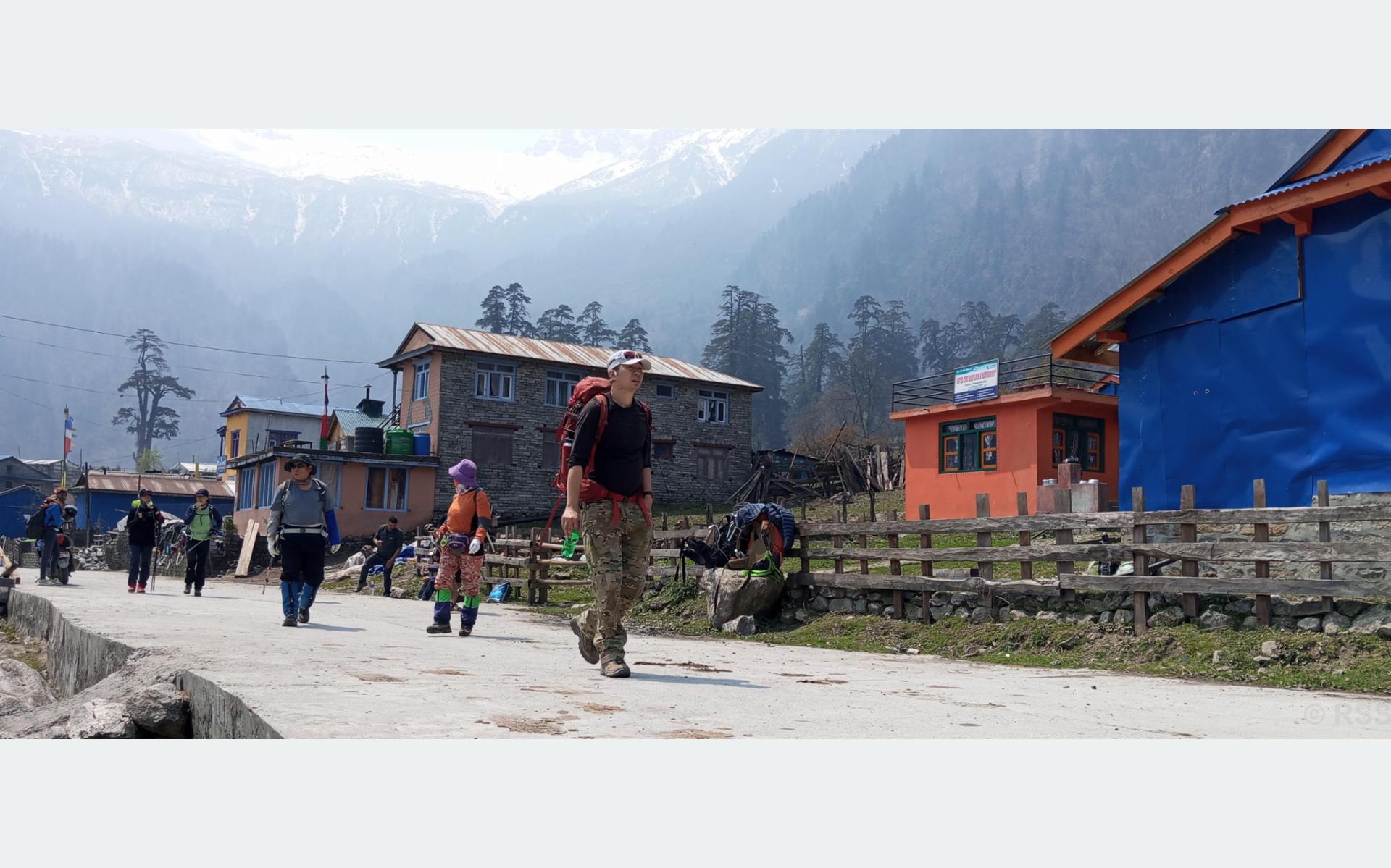मनाङमा विदेशी पर्यटकको आकर्षण बढ्दै