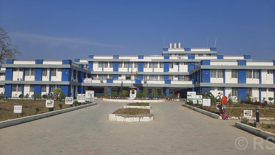 बिदामा पनि उपचार सेवा दिँदै धनगढीको प्रादेशिक आयुर्वेद चिकित्सालय
