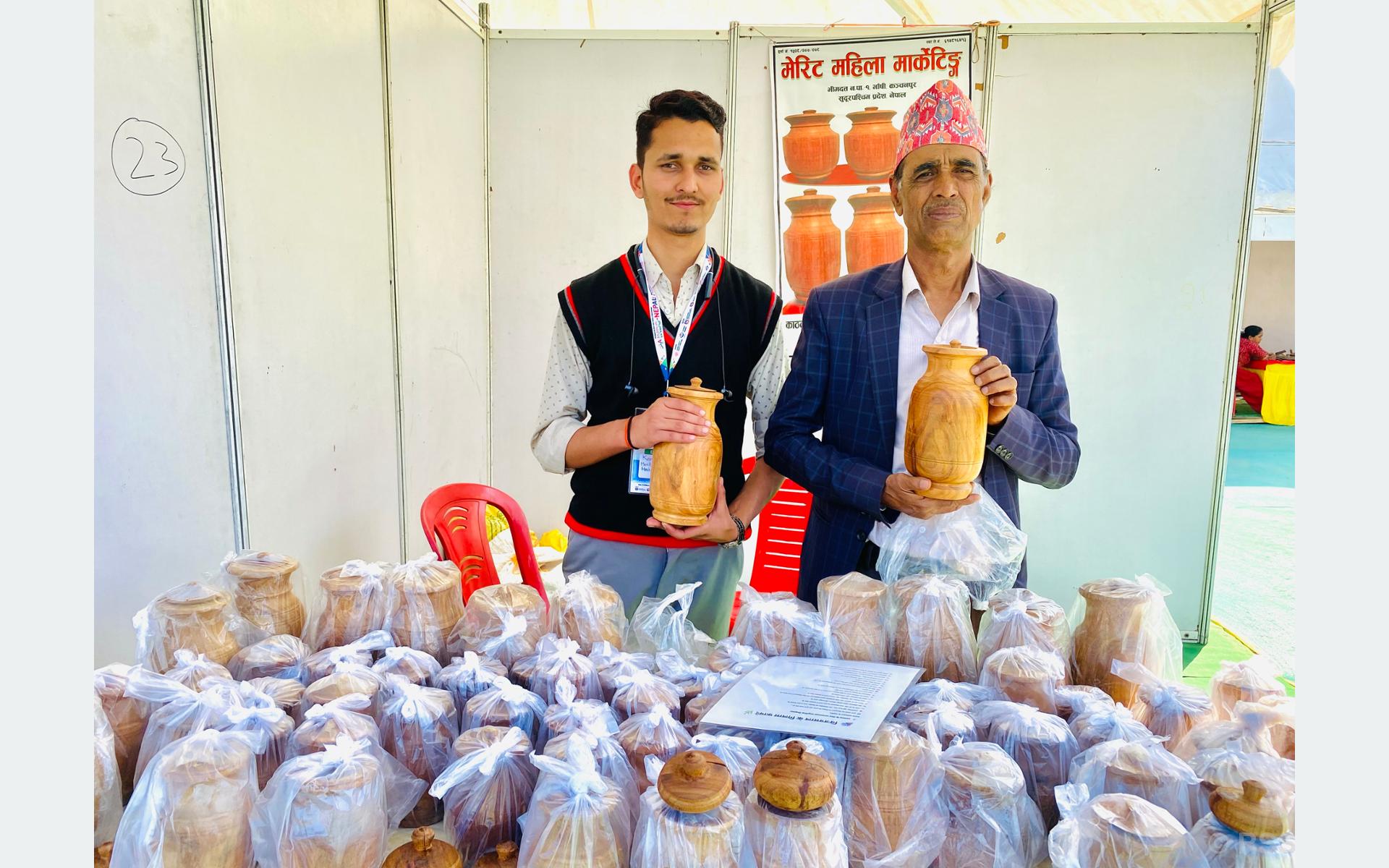भारतीयको रोजाइमा सिन्की, नेपाली हस्तकला र विजयसालका भाँडा