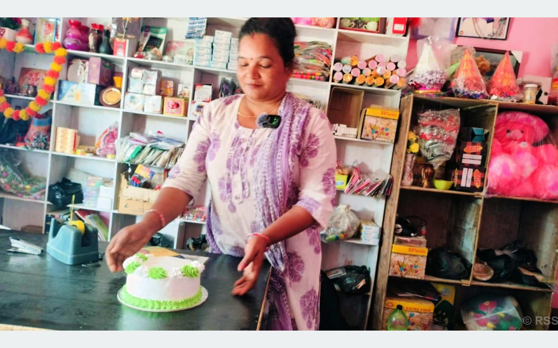 युट्युबबाट सीप सिकेर उद्यम गरेकी बसन्ती चन्द, जसले गर्छिन् मनग्ये आम्दानी