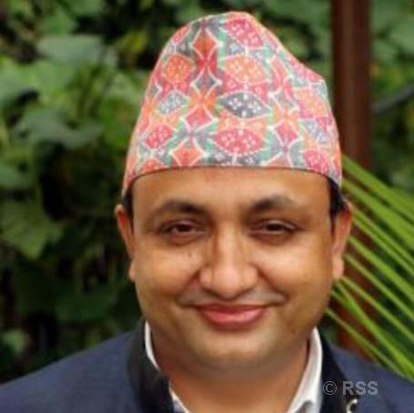 दार्चुलाका प्रजिअ पौडेलको समाजसेवाः पहिलो पटक ‘ब्लड बैंक’ स्थापना गर्न रकम संकलन