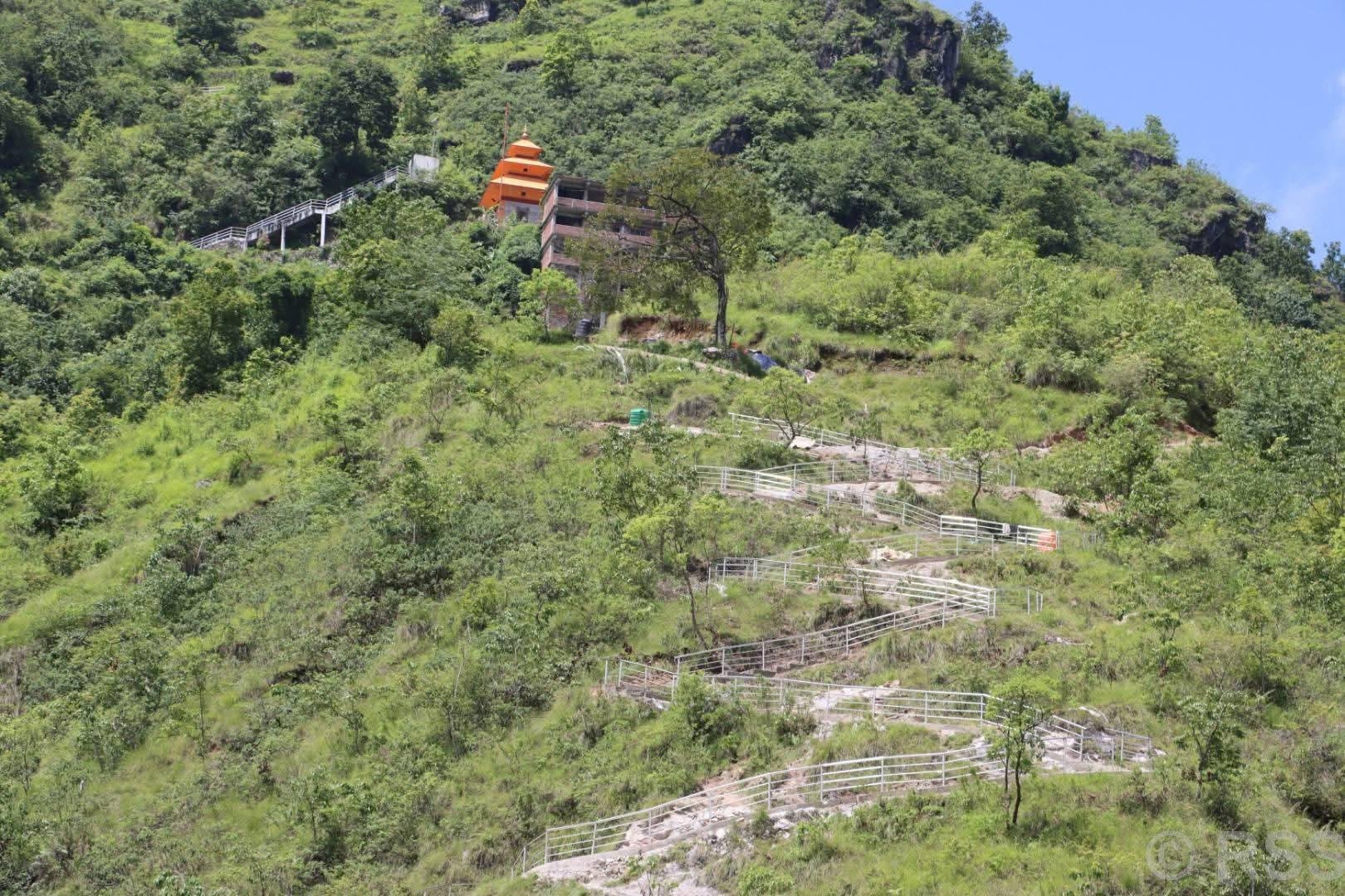 केदारनाथ जानका लागि पदमार्ग निर्माण