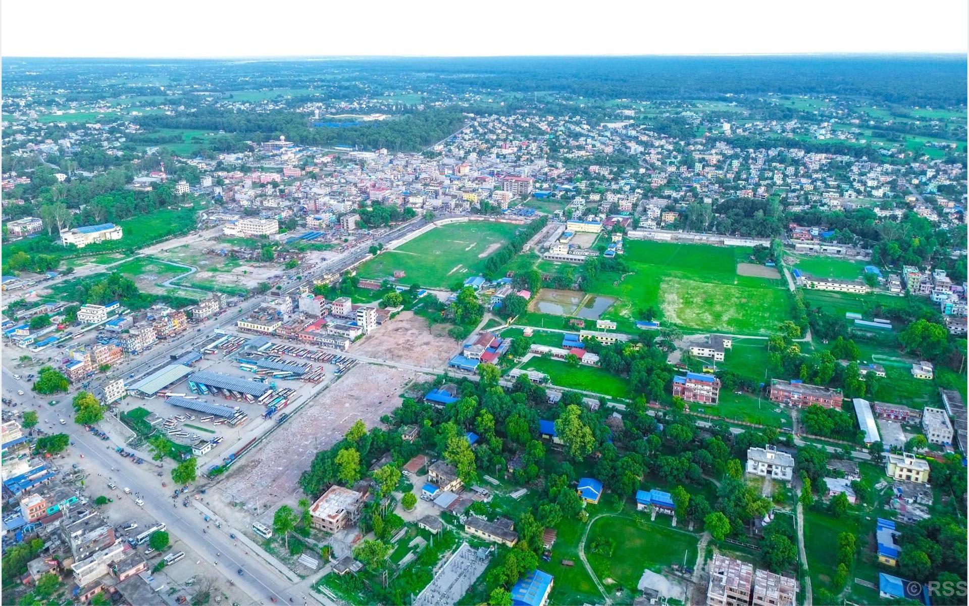 चुनौतीपूर्ण बन्दै बसाइँसराइः तराईमा जनसंख्याको ग्राफ बढ्दो, पहाडका गाउँहरू रित्तिँदै