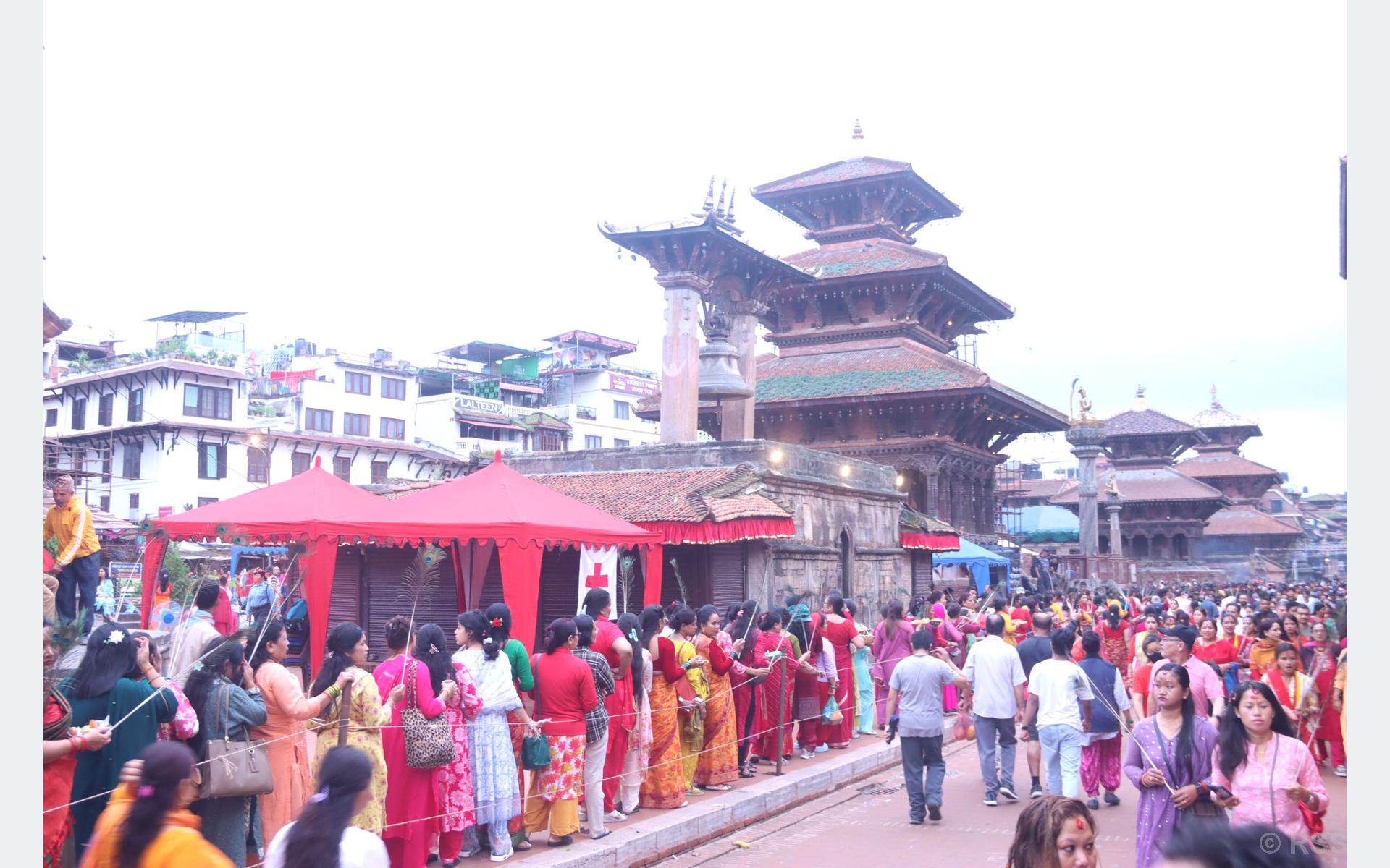 आज श्रीकृष्ण जन्माष्टमी पर्व मनाइँदै, कृष्ण मन्दिरहरुमा भक्तजनको भीड