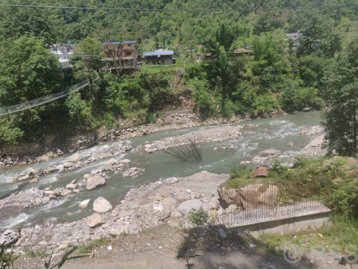 जुगल गाउँपालिकामा निर्माणाधीन मोटरेबल पाँच वर्षदेखि अधुरै