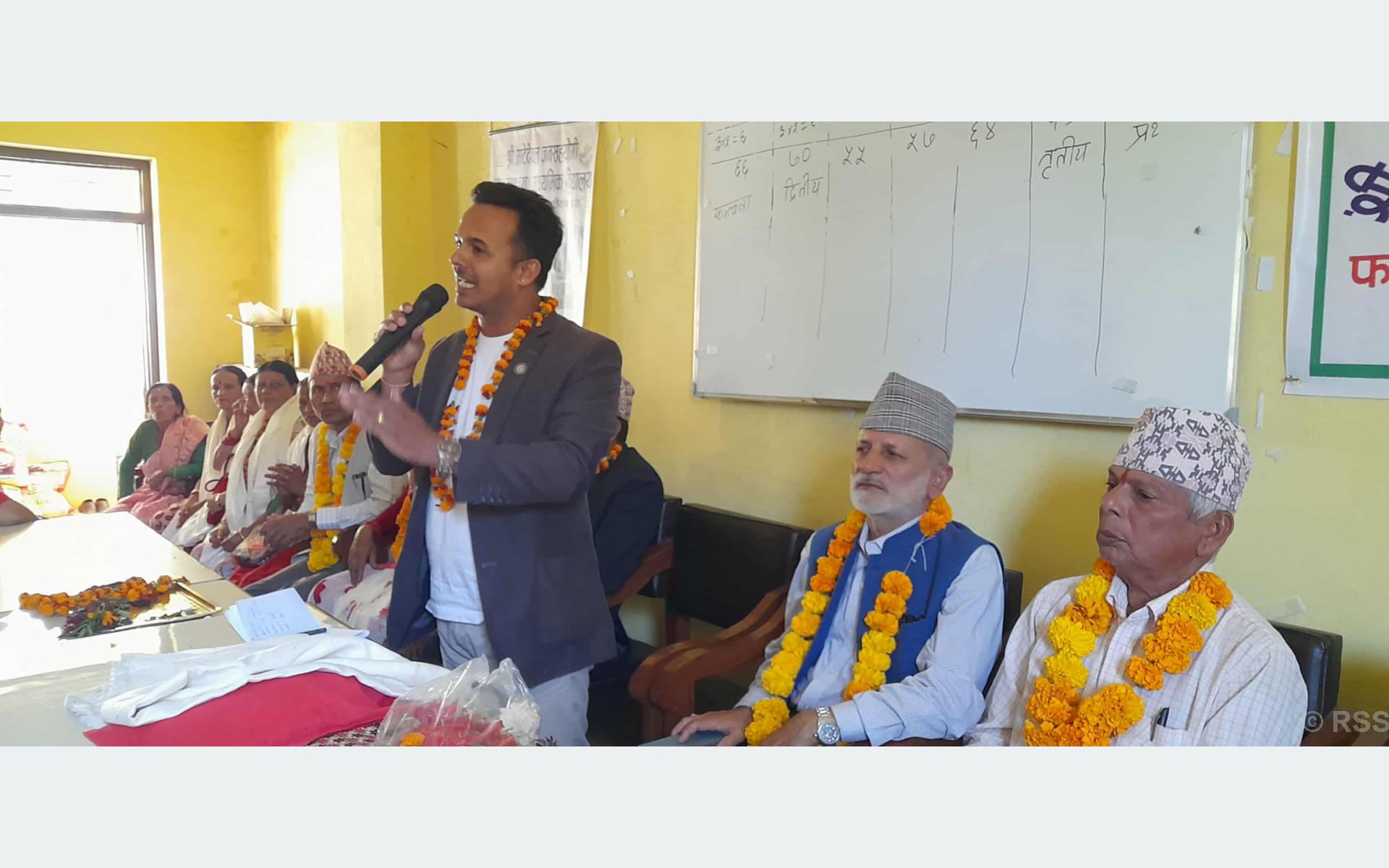 तलबभत्ताको रकम सामाजिक सेवामा खर्चिदैँ फलेवासका वडाध्यक्ष