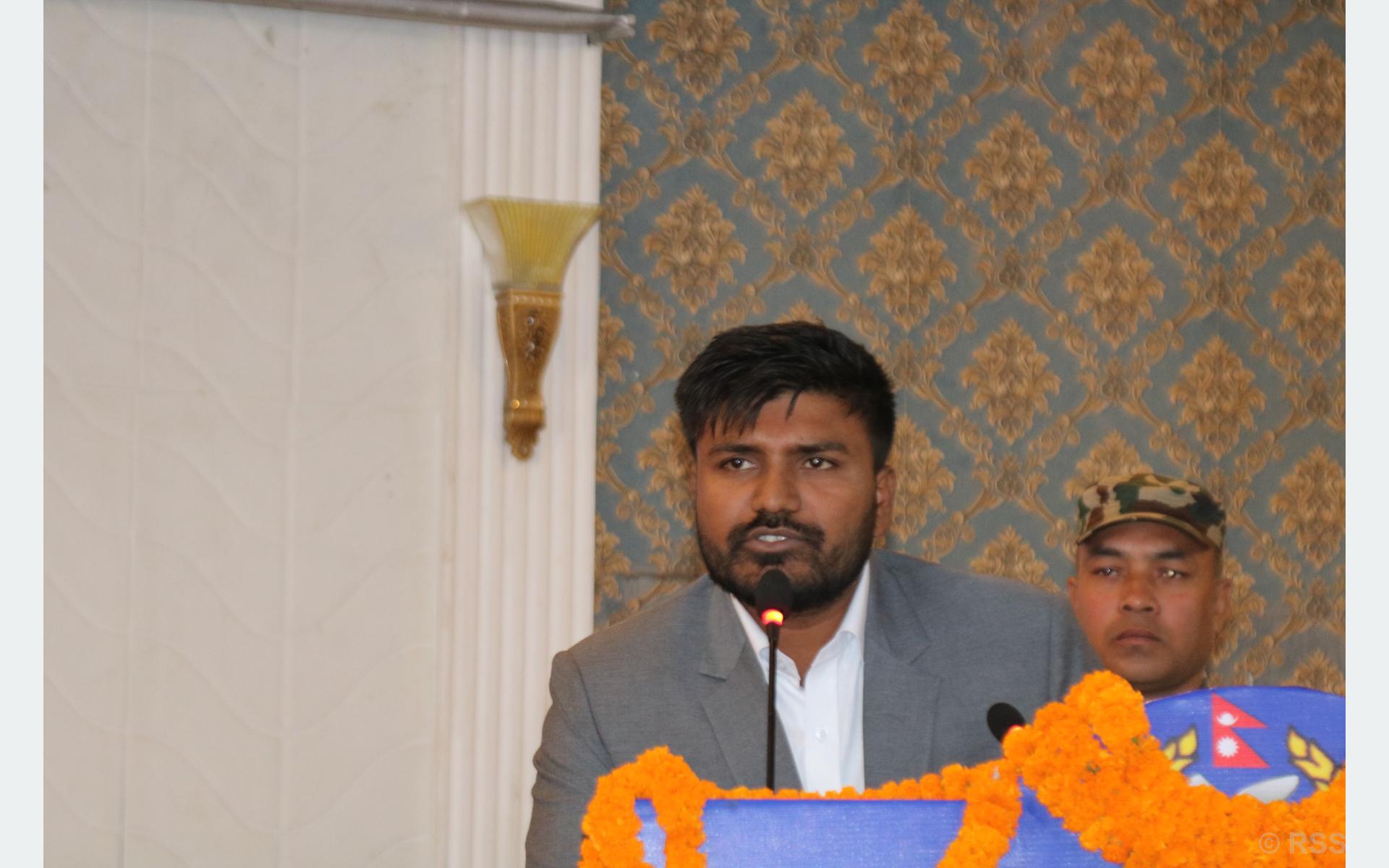 सवारी चालक र सहचालकप्रति हेर्ने दृष्टिकोण सकारात्मक हुनुपर्छः मन्त्री गुप्ता