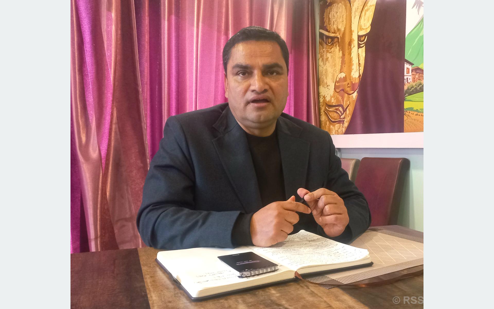 नयाँ नेतृत्वका साथ कांग्रेस चुनावमा सहभागी हुनुपर्छः प्रदीप पौडेल