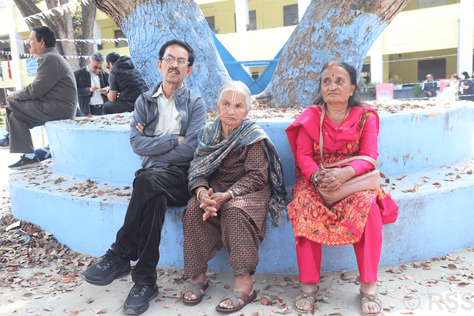 परिवर्तनको आशा बोकेर मतदान, अधिकांश मतदाता भन्छन् : छोरा-नाती विदेशिन नपरोस्