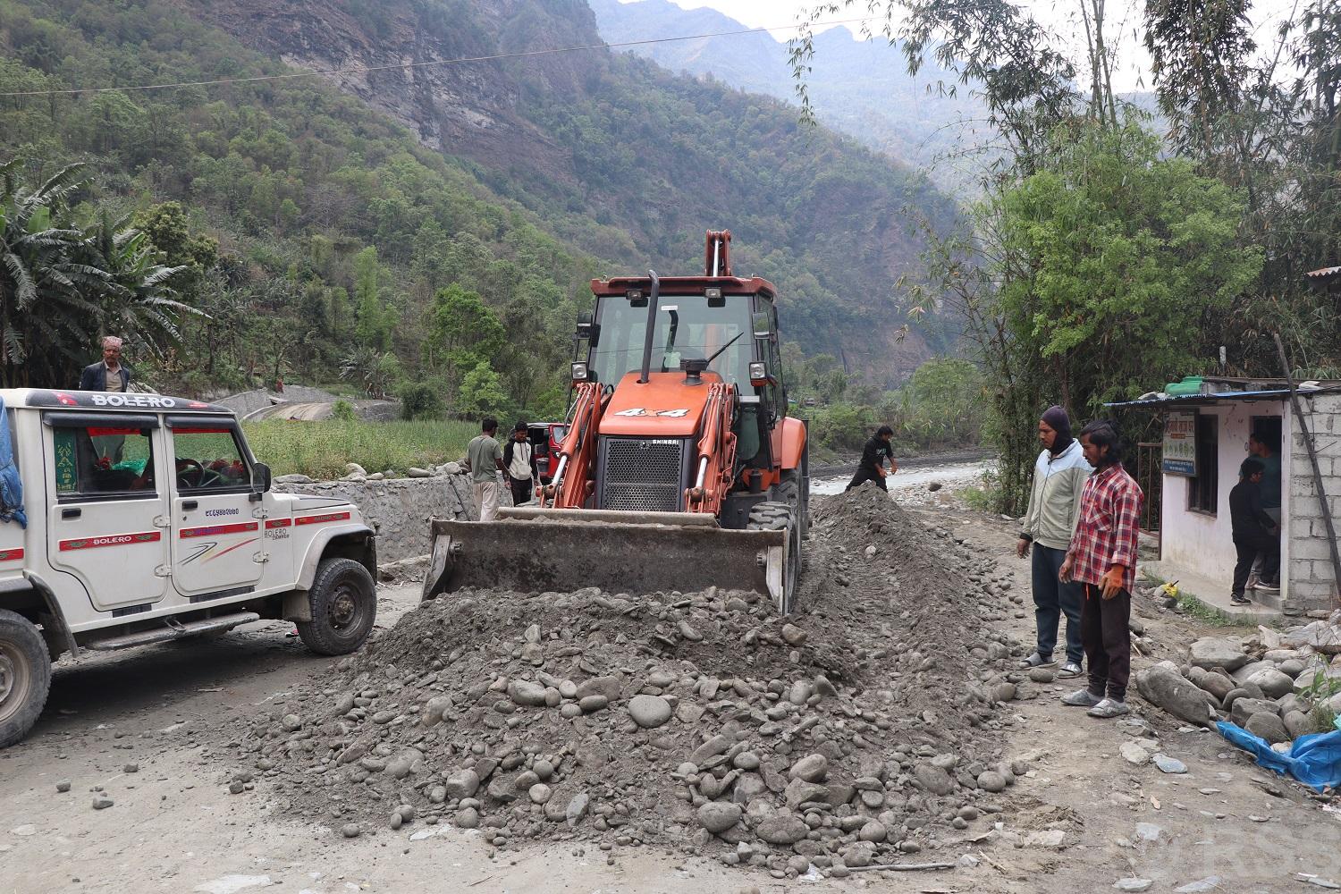 बजेट अभावमा म्याग्दीका बहुवर्षीय सडक आयोजना प्रभावित