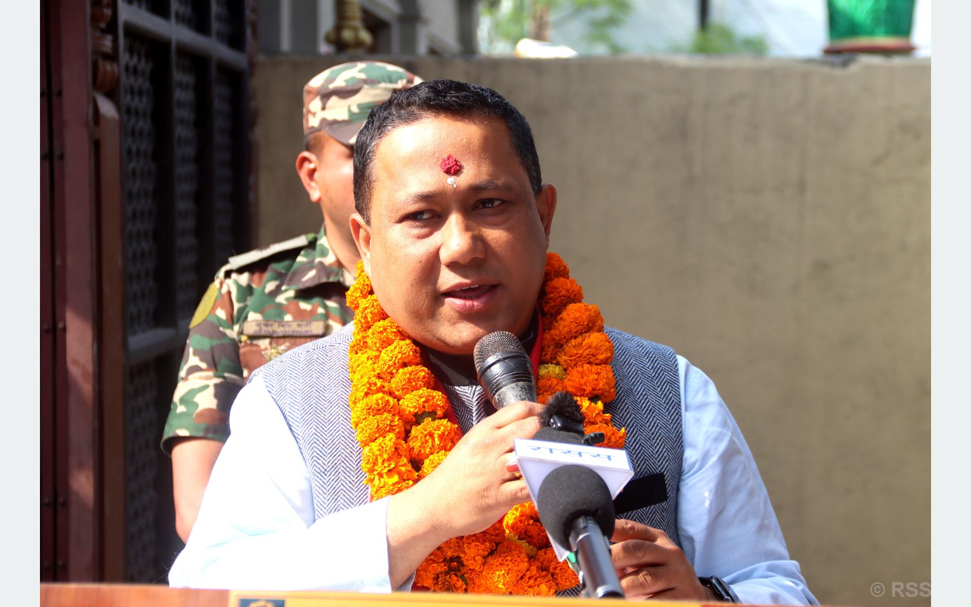 सन्तुलित परराष्ट्र सम्बन्ध विस्तारमा मन्त्री खनालको जोड