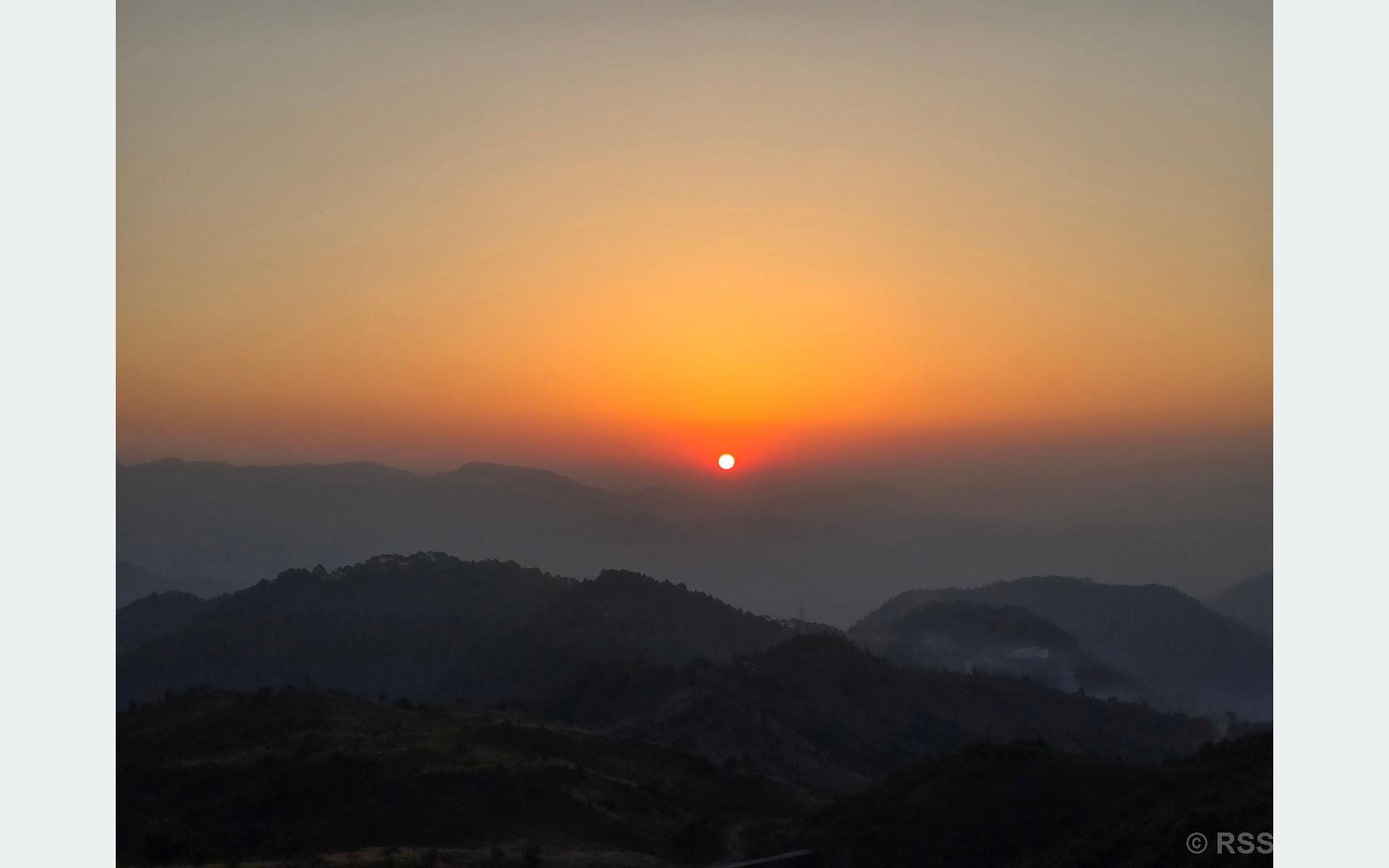 आज नयाँ वर्षः हर्षोल्लासका साथ मनाइँदै
