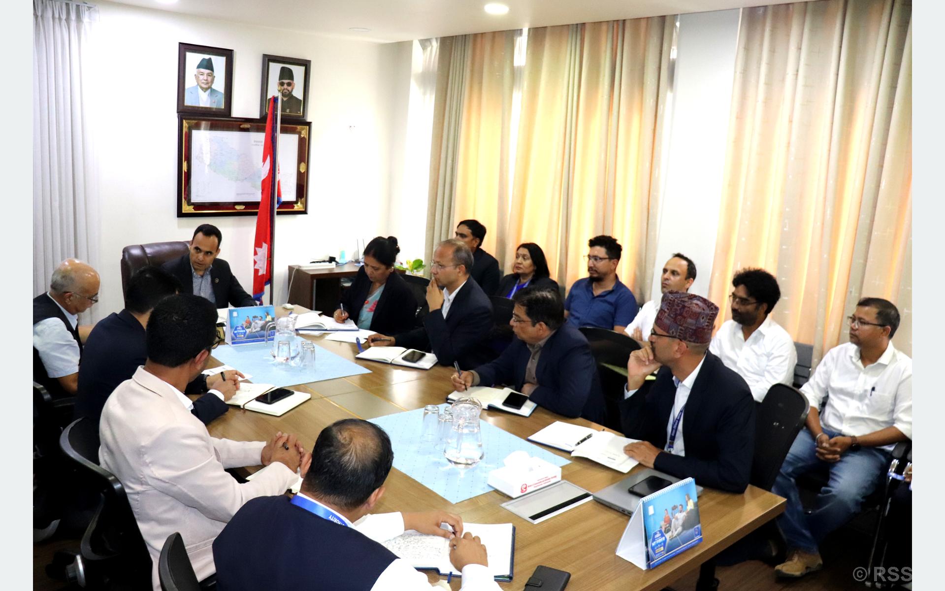 नेपाल टेलिकमका सबै टावरमा विद्युत् सेवा पुर्‍याउन सञ्चारमन्त्री तिमिल्सिनाको निर्देशन