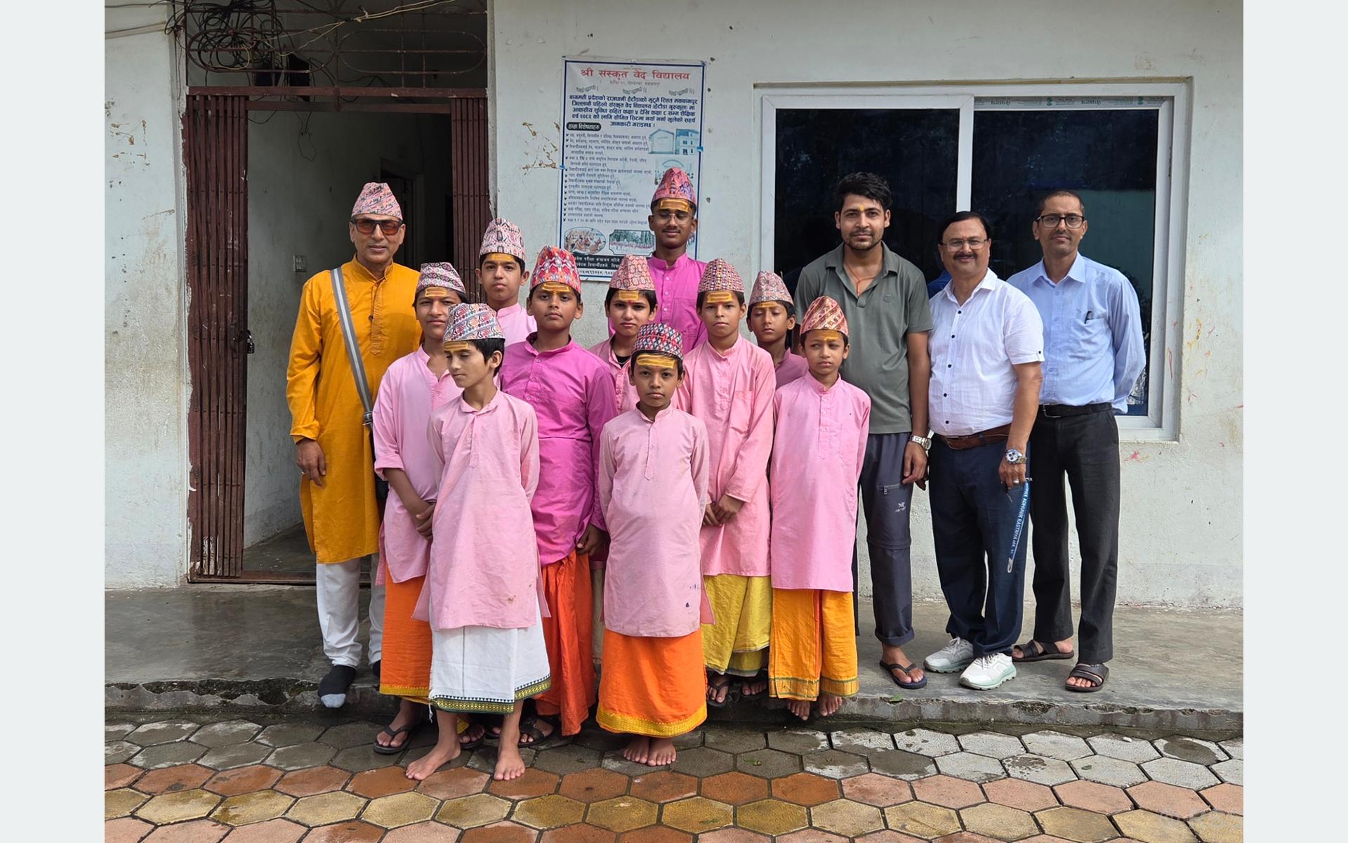 ‘संस्कृत पढाऔँ, संस्कार बचाऔँ’ अभियान