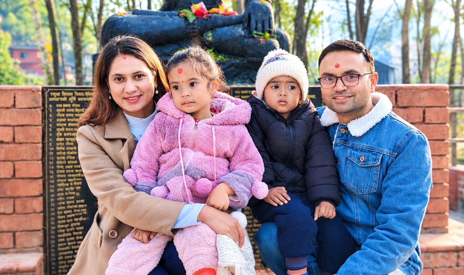 भोटेकोशी बाढीः फर्किने आशा मरेपछि चारै जनाको अन्तिम संस्कार
