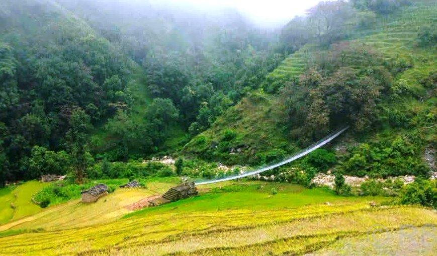 खोलामा पुल बन्यो, तर बाटो नबन्दा सात वर्षदेखि प्रयोगविहीन