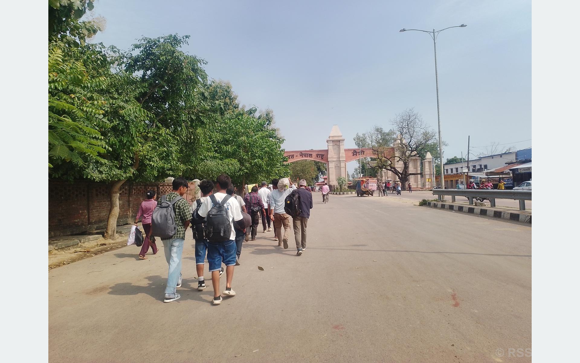 सीमापारी जाने उपभोक्ता घट्दै, नेपालगञ्जमा बढ्यो चहलपहल
