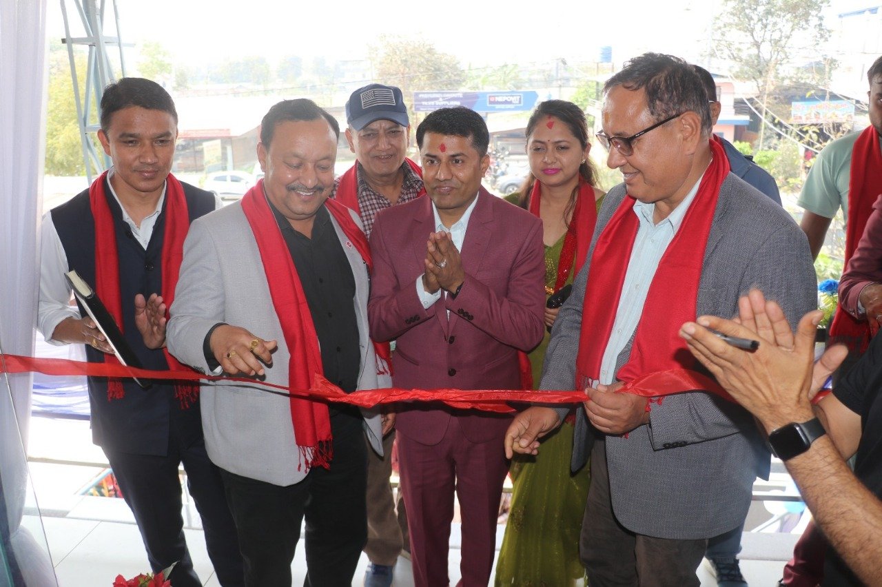 भरतपुरको विकास चोकमा कजारियाको नयाँ सोरुम उद्घाटन