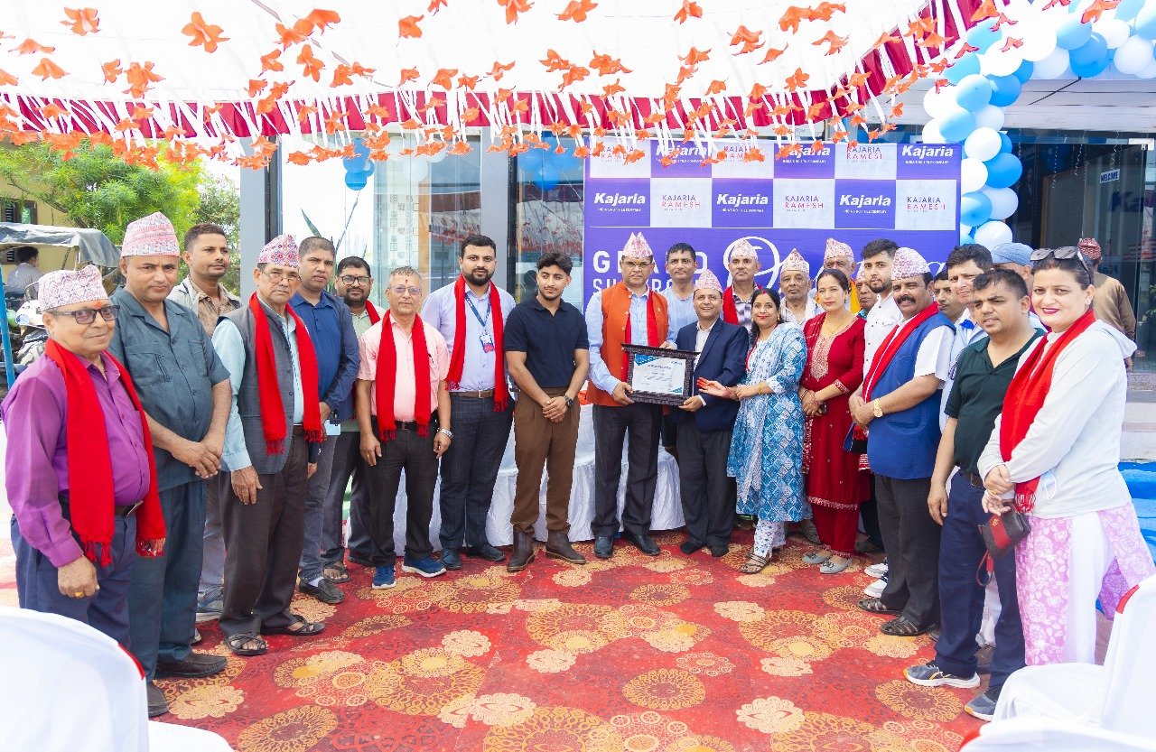 रुपन्देहीको सैनामैनामा कजारियाको नयाँ शोरूम उद्घाटन