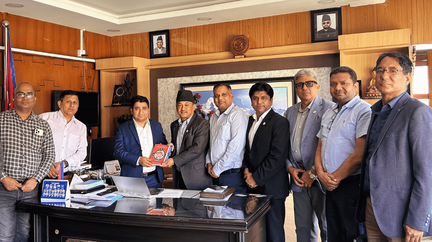 अटोमोवाइलमा अधिकतम मूल्य सूची सहितको स्टिकर टाँस्नेबारे नाडा र विभागबिच छलफल