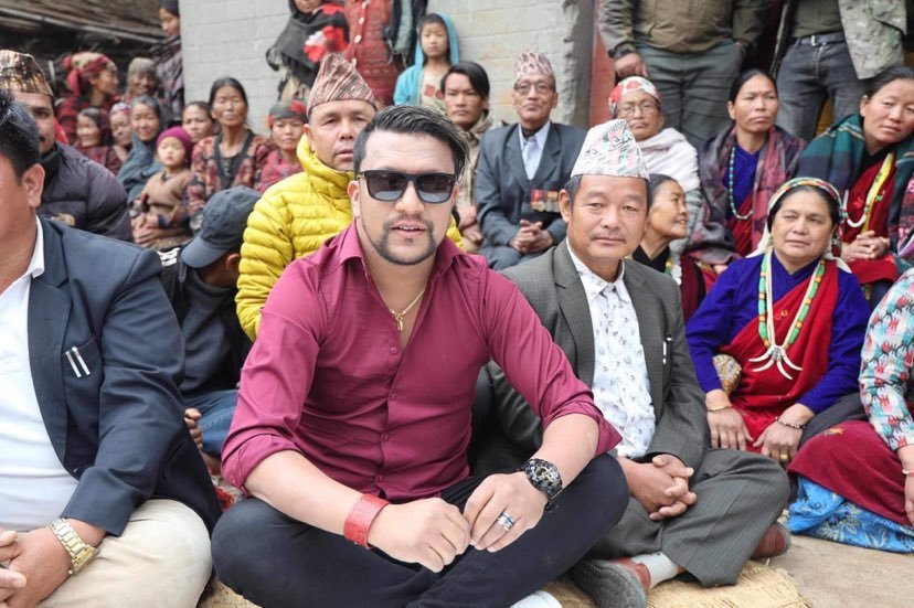 लोकगायक विष्णु र गायिका सुनिताको भाकामा दर्सक र स्रोताहरु माझ चर्चित  बन्दै मोडेल तुलबीर थापा