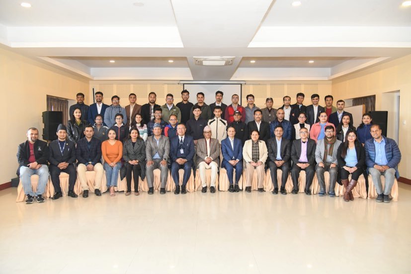 राष्ट्र बैंक र अर्थतन्त्रका सूचनाको सही विश्लेषण हुनु पर्नेमा  गभर्नरको जोड