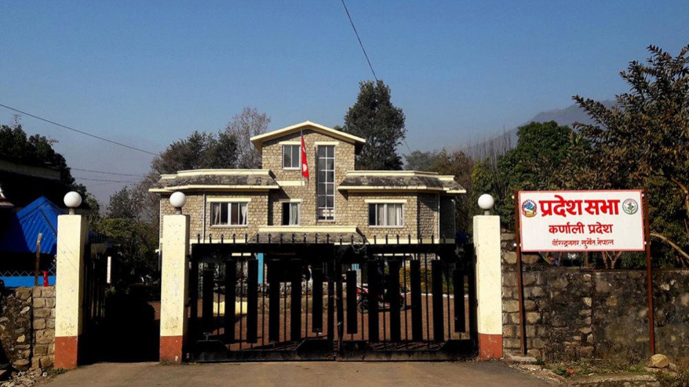 मन्त्रीकै निर्माण कम्पनी कालोसूचीमा पर्दै