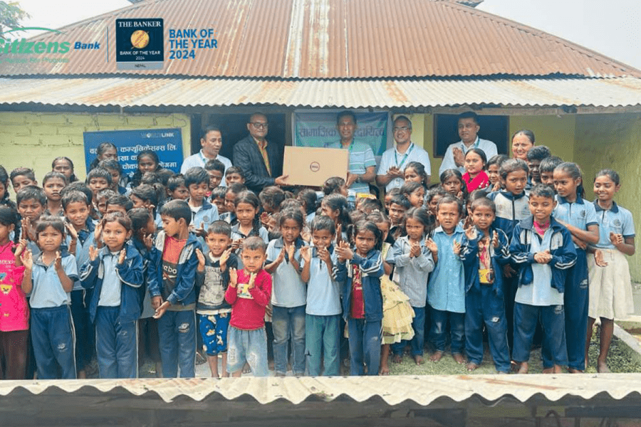 सिटिजन्स बैंकद्वारा लोटस सार्वजनिक विद्यालयलाई कम्प्युटर र प्रिन्टर वितरण
