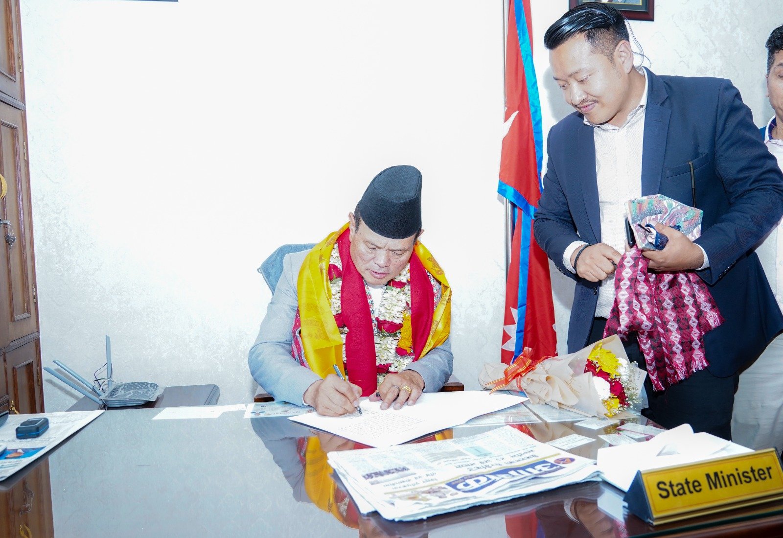 उर्जा राज्यमन्त्री गर्बुजाले सम्हाले पदभार