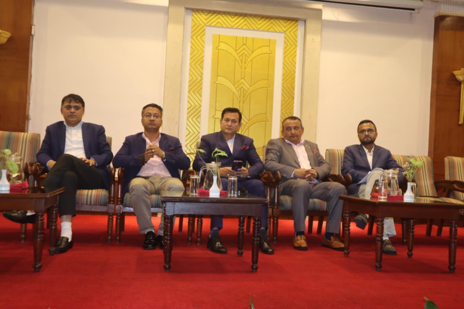 टेक एण्ड पे हटाउने सरकारको निर्णयपछि इप्पानले फिर्ता लियो आन्दोलनका कार्यक्रम