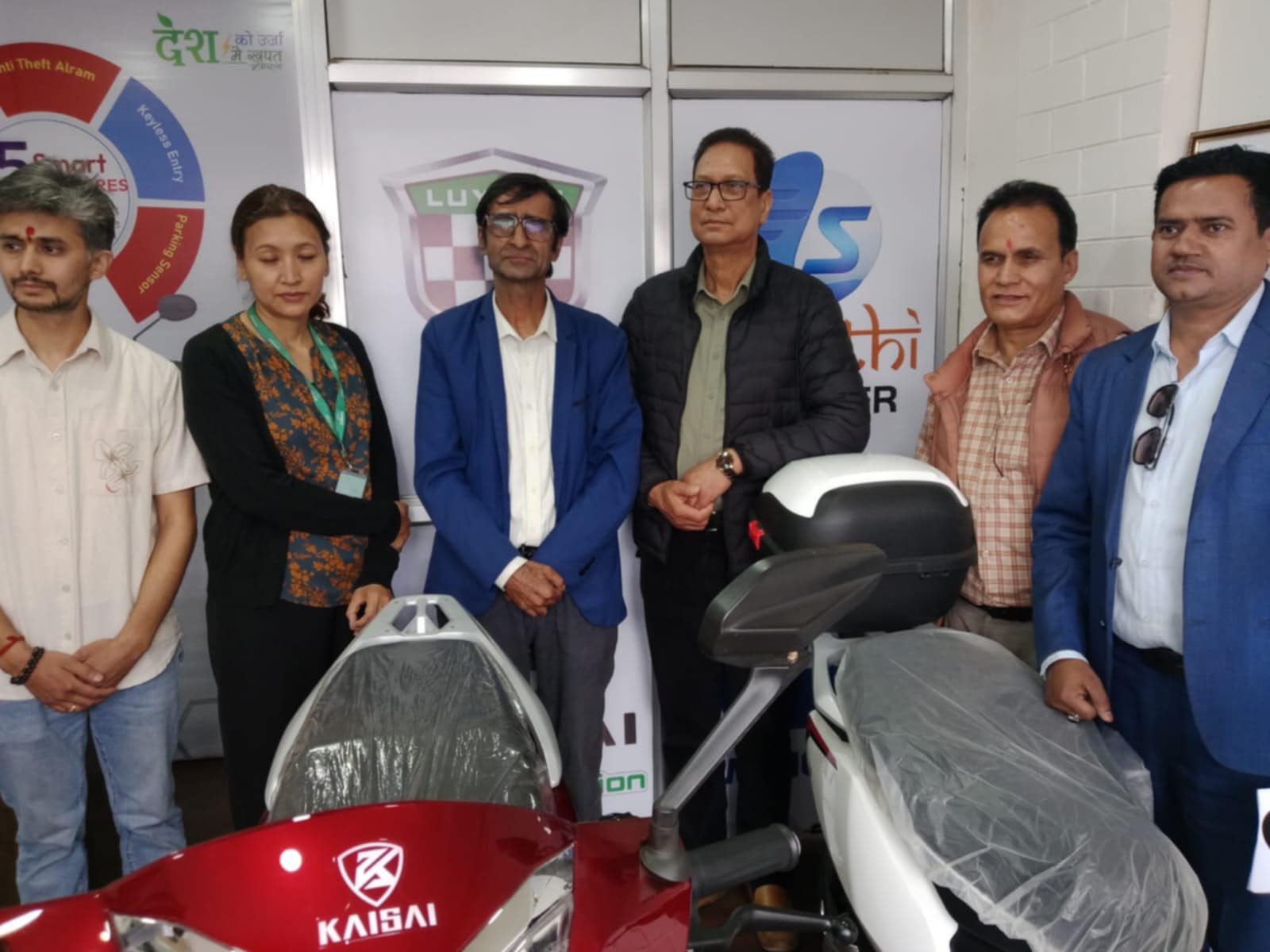 काठमाडौंको ठुलोभर्‍याङमा इलेक्ट्रिक स्कुटरको नयाँ शोरूम उद्घाटन