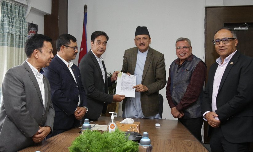 सञ्चालकले सेयर बिक्री गर्न नपाउने व्यवस्था सच्याउन चेम्बरको आग्रह