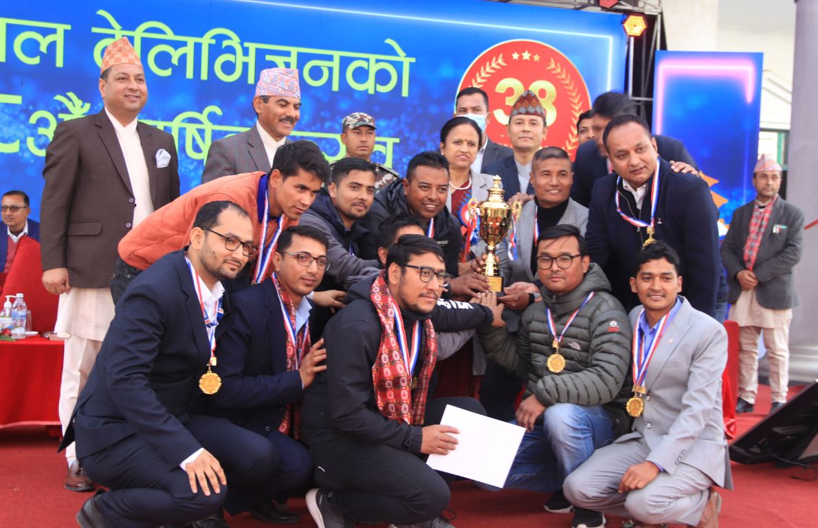 ट्रफीका साथमा नेपाल टेलिभिजनका टोली