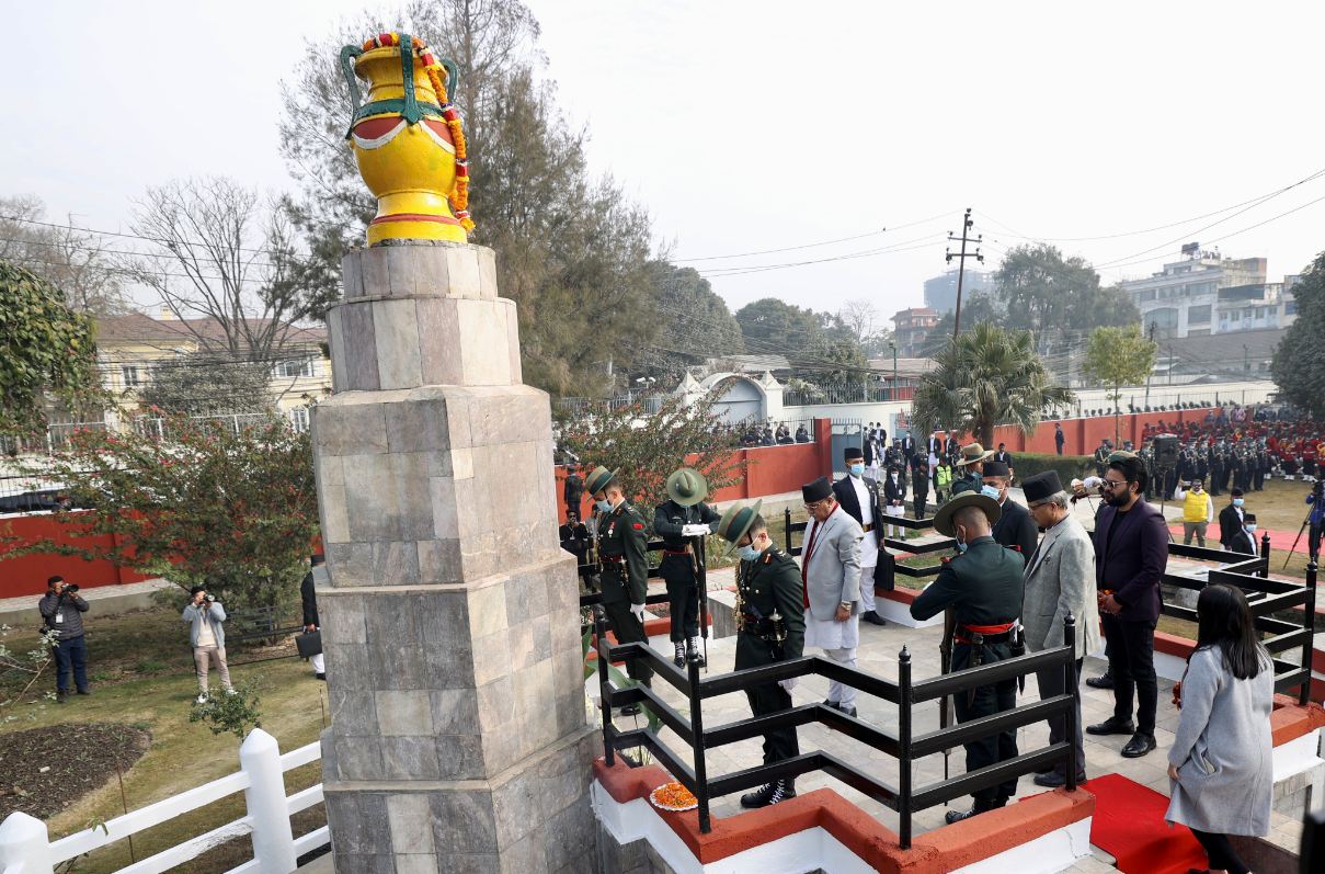 प्रधानमन्त्री ‘प्रचण्ड’ लगायत सहिद स्मारकमा