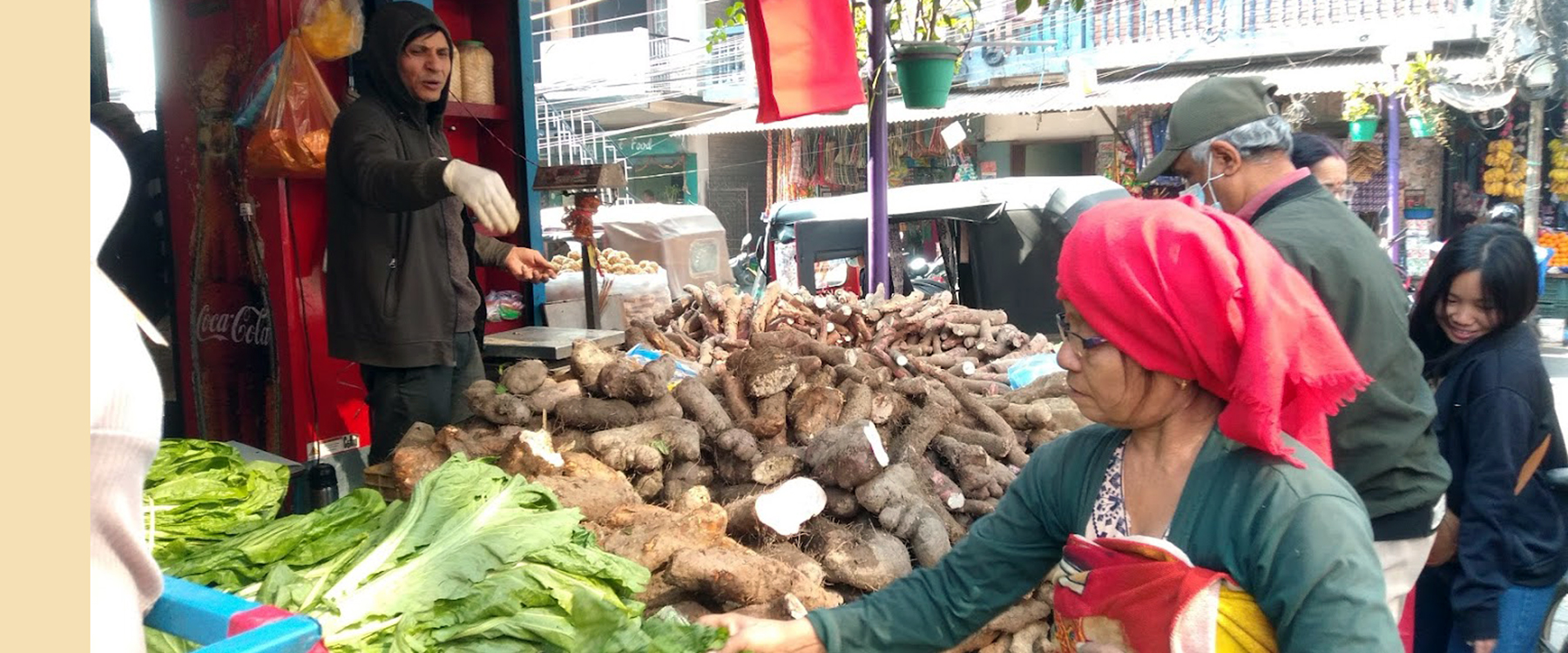 उपभोक्ताको प्रतीक्षामा तरुल व्यापारी