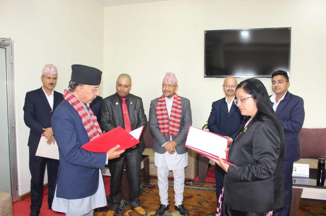 सांग्रिला डेभलपमेन्ट बैंकको अध्यक्षद्वारा शपथ ग्रहण