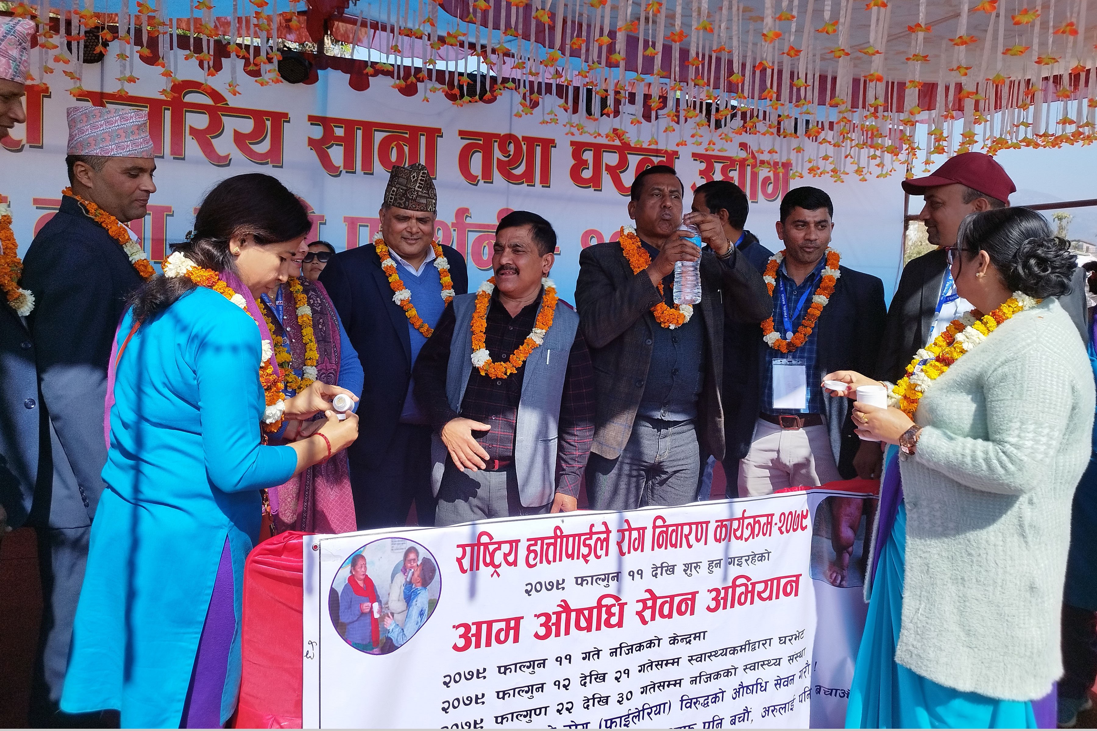 हात्तीपाइले विरुद्ध औषधि सेवन