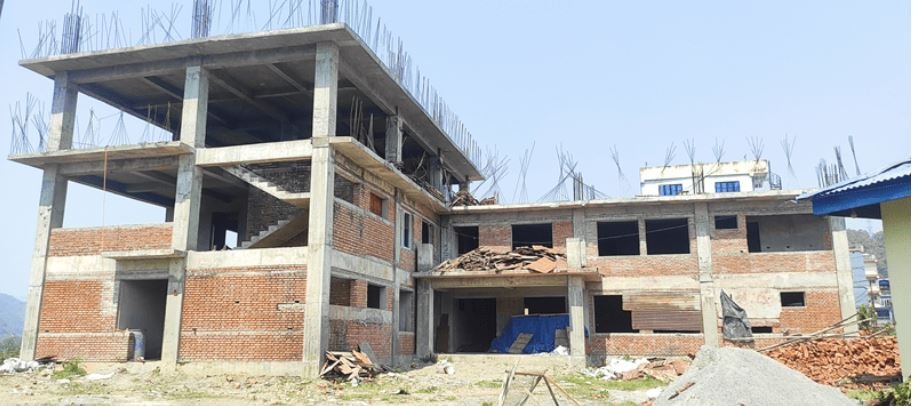 नमूना भेटेरिनरी अस्पताल निर्माण कार्य सुस्त