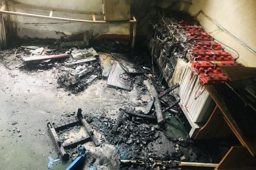 आगलागीबाट जलेका सोलार ब्याट्री