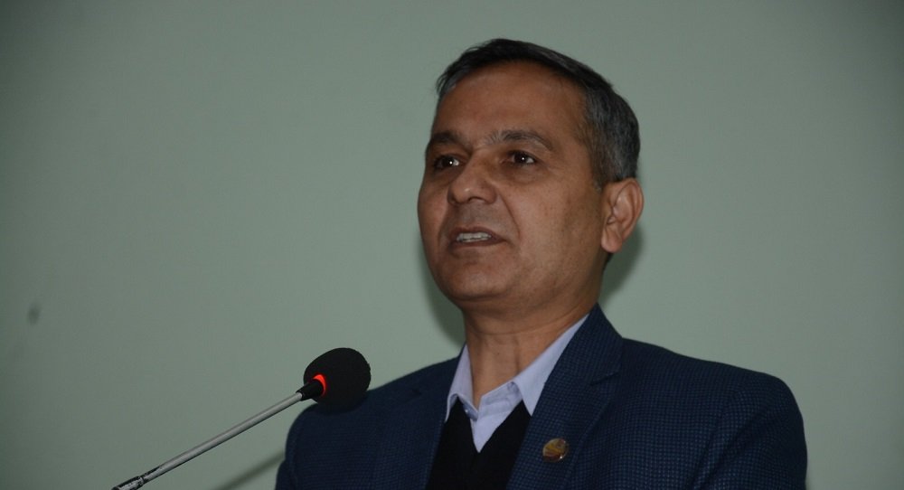 जेनजी प्रदर्शनमा लुटिएका हतियार र फरार कैदीलाई फागुन २१ अघि नियन्त्रणमा ल्याइनेछ: गृहमन्त्री अर्याल