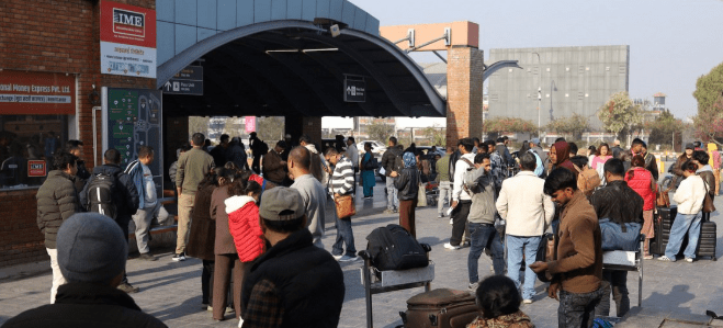 विदेशबाट फर्किने नेपालीलाई भन्सार छुटः मोबाइल, ल्यापटप र ६५ इन्च टिभीसम्म ल्याउन पाइने