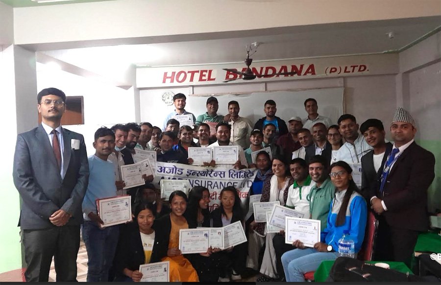 अजोड इन्स्योरेन्सको तालिम सम्पन्न