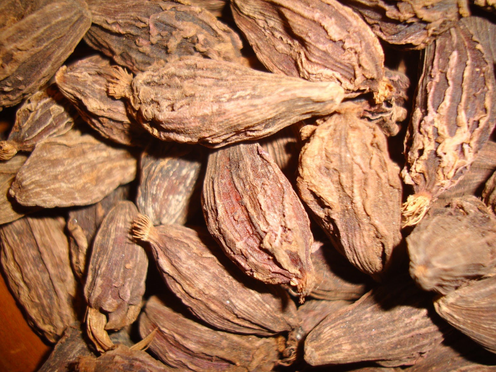 १५ अर्ब बराबरको अलैची, चिया, अदुवा र अम्रिसो भारत निर्यात