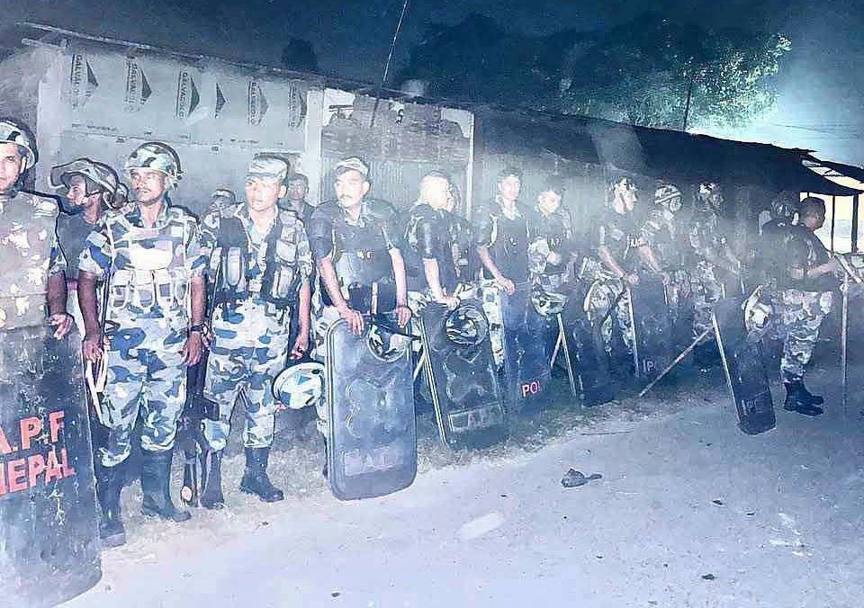 सुनसरीको देवानगञ्ज र हरिनगर गाउँपालिकामा अनिश्चितकालीन कर्फ्यु