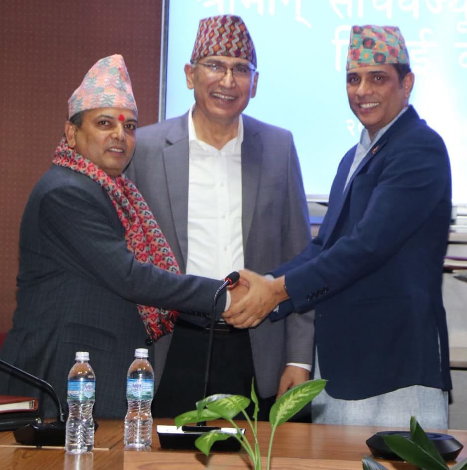 अर्थमन्त्रालयमा डा.रामप्रसाद घिमिरेलाई स्वागत, मरासिनीलाई विदाई
