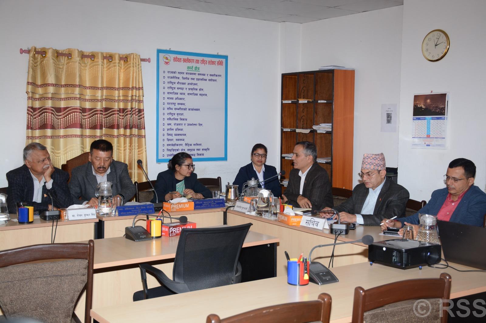 तोकिएकै समयमा निष्पक्ष र भयरहित निर्वाचन सम्पन्न गर्न सरकार प्रतिबद्ध : गृहमन्त्री अर्याल